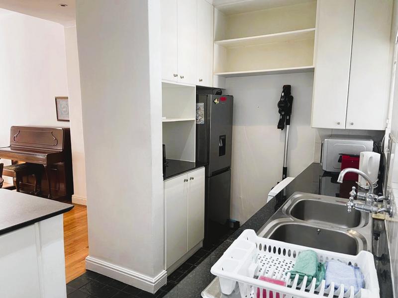 To Let 1 Bedroom Property for Rent in Tamboerskloof Western Cape
